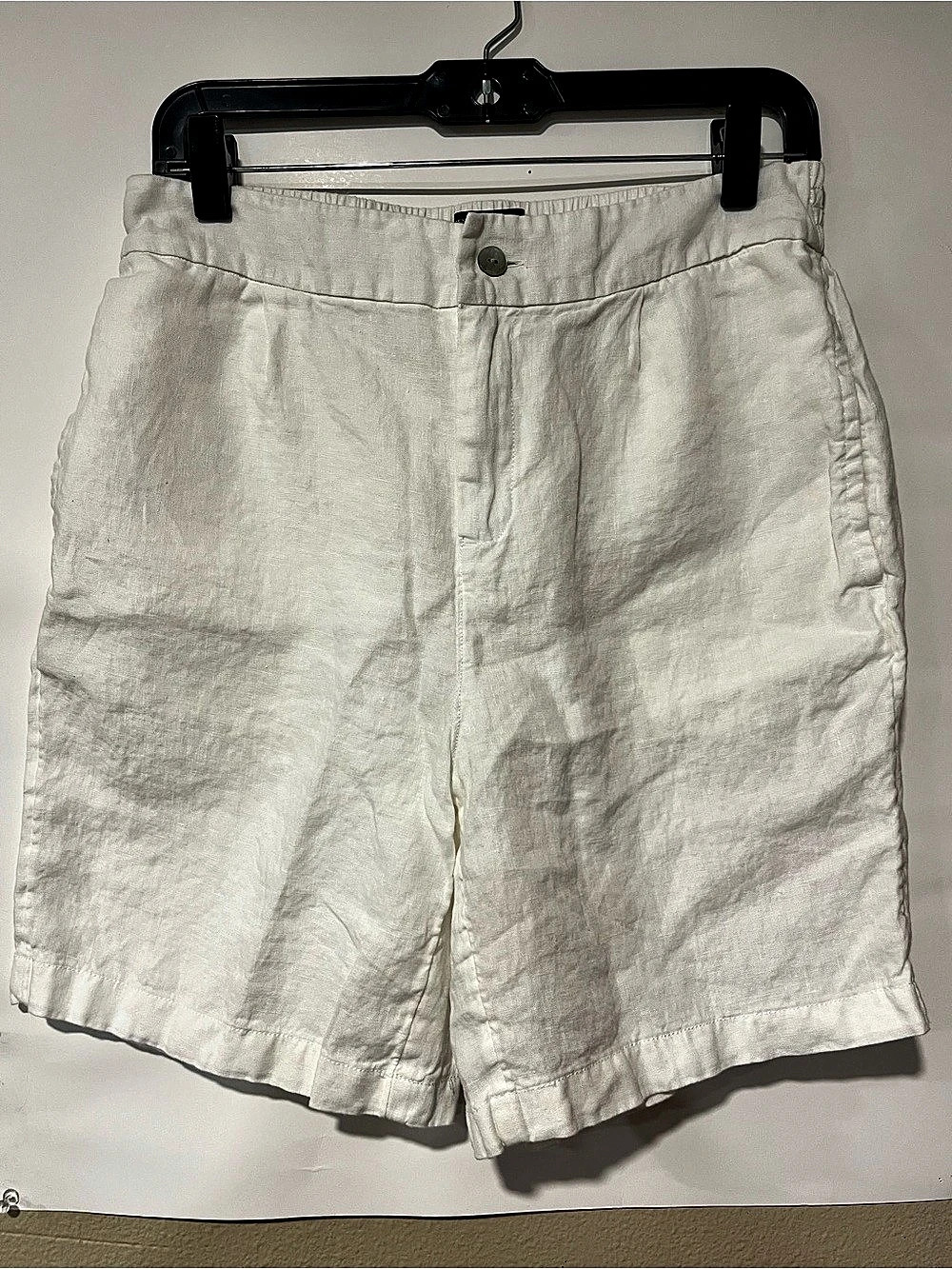 Tahari Essentials Linen Shorts, White, médium for women